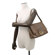 将图像加载到图库查看器中，FENDI Mamma bucket Brown Patent Leather
