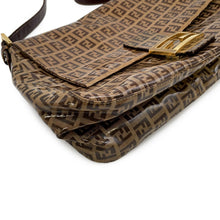 将图像加载到图库查看器中，FENDI Mamma bucket Brown Patent Leather
