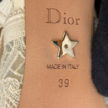 Load image into Gallery viewer, Dior Slingback Pumps Off-white Leather Canvas Size 39
