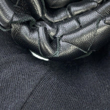 将图像加载到图库查看器中，Bottega Veneta The Pouch INTRECCIATO Shoulder Bag Black585852 Lambskin Size Mini
