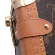 将图像加载到图库查看器中，LOUIS VUITTON side trunk BrownM46358 Monogram Size MM
