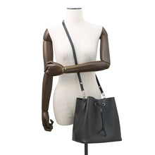 将图像加载到图库查看器中，LOUIS VUITTON Neonoe NoirM54366 Epi Leather
