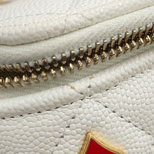 将图像加载到图库查看器中，CHANEL Matelasse Vanity Trump Chainshoulder Bag WhiteAP3079 Caviar Leather

