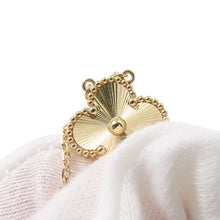 将图像加载到图库查看器中，Van Cleef &amp; Arpels Vintage Alhambra Guilloche PendantVCARP4KL00 18K Yellow Gold
