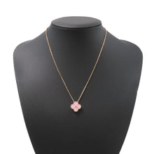 将图像加载到图库查看器中，Van Cleef &amp; Arpels Vintage Alhambra 1PD Pendant 2015 Holiday Season 18K Pink Gold
