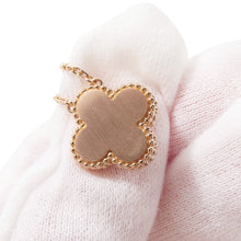 将图像加载到图库查看器中，Van Cleef &amp; Arpels Vintage Alhambra 1PD Pendant 2015 Holiday Season 18K Pink Gold
