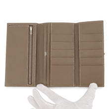 将图像加载到图库查看器中，HERMES Bearn Dupri Etoupe Chevre Myzore Goatskin
