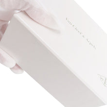 Load image into Gallery viewer, Van Cleef &amp; Arpels Folie des Pres PendantVCARP05J00 18K White Gold
