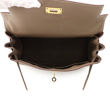 Load image into Gallery viewer, HERMES Kelly Retourne Etoupe Togo Leather Size 28
