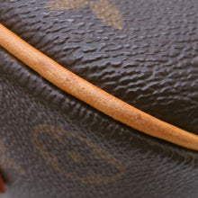 将图像加载到图库查看器中，LOUIS VUITTON Blower BrownM51221 Monogram
