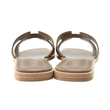 Load image into Gallery viewer, HERMES Oran Sandals EtoupeH202272Z Epsom Size 37.5
