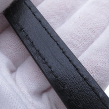 将图像加载到图库查看器中，LOUIS VUITTON Vanity Chain Pouch NoirM47125 Monogram Monogram Reverse Canvas
