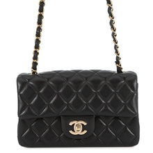 将图像加载到图库查看器中，CHANEL Mini Matelasse BlackA69900 Lambskin Size 20㎝
