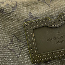 Load image into Gallery viewer, LOUIS VUITTON Buzas KhakiM40475 Monogram・Impression Denim Size GM
