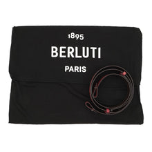 将图像加载到图库查看器中，Berluti To Jules Gulliver Gradient Messenger Bordeaux Leather
