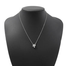 Load image into Gallery viewer, HARRY WINSTON Winston Cluster Pendant Size SmallPEDPCLSMWC Pt950
