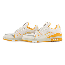 将图像加载到图库查看器中，LOUIS VUITTON LV Trainer Line Sneakers Yellow/White/Gray Leather Size 7.5
