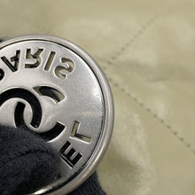 将图像加载到图库查看器中，CHANEL CHANEL 22 Chain Shoulder Bag Light KhakiAS3260 Shiny Calf Leather Size Small
