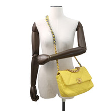 将图像加载到图库查看器中，CHANEL 19 ChainShoulder Bag YellowAS1160 Lambskin
