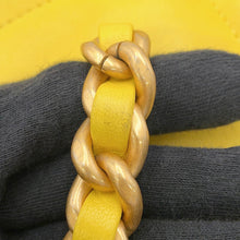 将图像加载到图库查看器中，CHANEL 19 ChainShoulder Bag YellowAS1160 Lambskin
