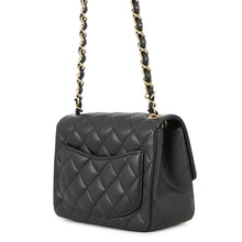 将图像加载到图库查看器中，CHANEL Mini Matelasse Single Flap Single Chain Shoulder Bag BlackA35200 Lambskin
