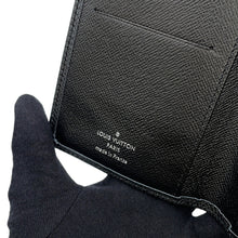 将图像加载到图库查看器中，LOUIS VUITTON Pocket Agenda Cover NoirR20425 Taiga Leather

