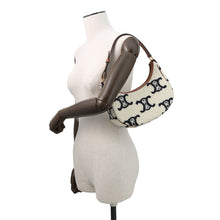 将图像加载到图库查看器中，CELINE Triomphe Ava One Shoulder Bag White/Navy/Tan193952 Polyamide Leather Size Medium
