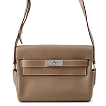 Load image into Gallery viewer, HERMES Kelly Messenger Etoupe Evercolor Size PM
