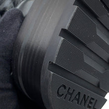 将图像加载到图库查看器中，CHANEL Matelasse Disneuf lace-up short boots BlackG36424 Leather Size 38
