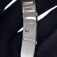 将图像加载到图库查看器中，HERMES ClicHH Clic Crack Enamel Bracelet Size T5 NoirMattH703203FB01T5 Metal
