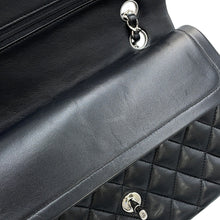 Load image into Gallery viewer, CHANEL Matelasse W flap WChainShoulder Bag BlackA01112 Lambskin Size 25
