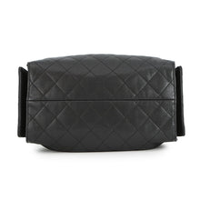 Load image into Gallery viewer, CHANEL CHANEL25 ChainShoulder Bag BlackAS5293 Caviar Leather Size Small
