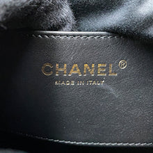 Load image into Gallery viewer, CHANEL CHANEL25 ChainShoulder Bag BlackAS5293 Caviar Leather Size Small
