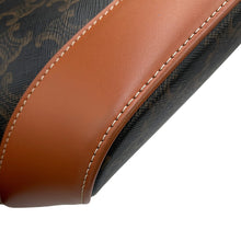Load image into Gallery viewer, CELINE Triomphe Bucket Bag Tan191132 PVC Calf Leather Size Medium
