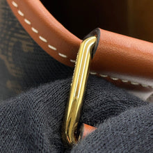 将图像加载到图库查看器中，CELINE Triomphe Bucket Bag Tan191132 PVC Calf Leather Size Medium
