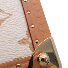 将图像加载到图库查看器中，LOUIS VUITTON Camera Box/2024 Cruise Collection White/BeigeM10329 Monogram
