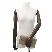 将图像加载到图库查看器中，Valextra Valextra Iside Clutch Chainshoulder Bag Greige Leather
