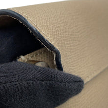 将图像加载到图库查看器中，Valextra Valextra Iside Clutch Chainshoulder Bag Greige Leather
