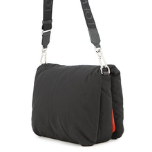 将图像加载到图库查看器中，LOEWE Goya Puffer Messenger Shoulder Bag BlackB896G22X01 Nylon
