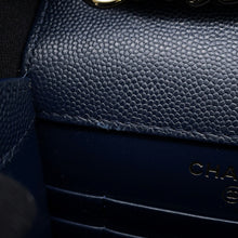 将图像加载到图库查看器中，CHANEL Matelasse Shoulder Phone Case NavyAP0249 Caviar Leather
