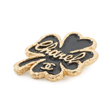 将图像加载到图库查看器中，CHANEL Clover Brooch Black/GoldABC961 Gold Plated Resin
