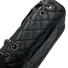 将图像加载到图库查看器中，CHANEL Matelasse Chain Shoulder Bag, 4-pocket accordion style Black Lambskin
