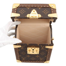 将图像加载到图库查看器中，LOUIS VUITTON Camera box BrownM10079 Monogram
