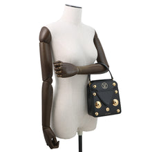 将图像加载到图库查看器中，LOUIS VUITTON S Lock Bag NoirM82214 Calf Leather Size XL
