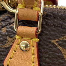将图像加载到图库查看器中，LOUIS VUITTON Bag Charm Micro Alma BrownM00995 Monogram
