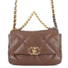 将图像加载到图库查看器中，CHANEL 19 ChainShoulder Bag BrownAS1160 Lambskin

