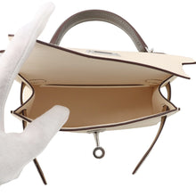 将图像加载到图库查看器中，HERMES Mini Kelly2 Tricolor Nata/Chai/Gris Asphalt Epsom
