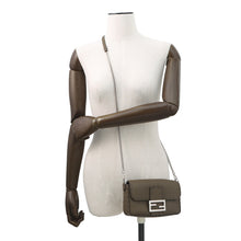 将图像加载到图库查看器中，FENDI Selleria Baguette 2-Way Chain Shoulder Bag Khaki8BS017 Leather Size Mini
