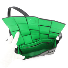 Load image into Gallery viewer, Bottega Veneta Cassette Maxi INTRECCIATO Shoulder Bag Black/Parakeet737950 Calf Leather
