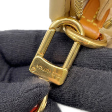 将图像加载到图库查看器中，LOUIS VUITTON Gyoza Pouch Monogram・BeigeM26186 Monogram
